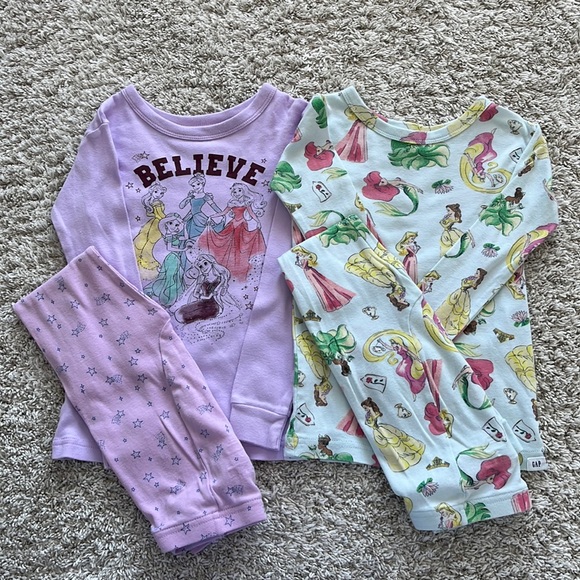 GAP Other - Baby Gap toddler girl princess pjs. Size 5t